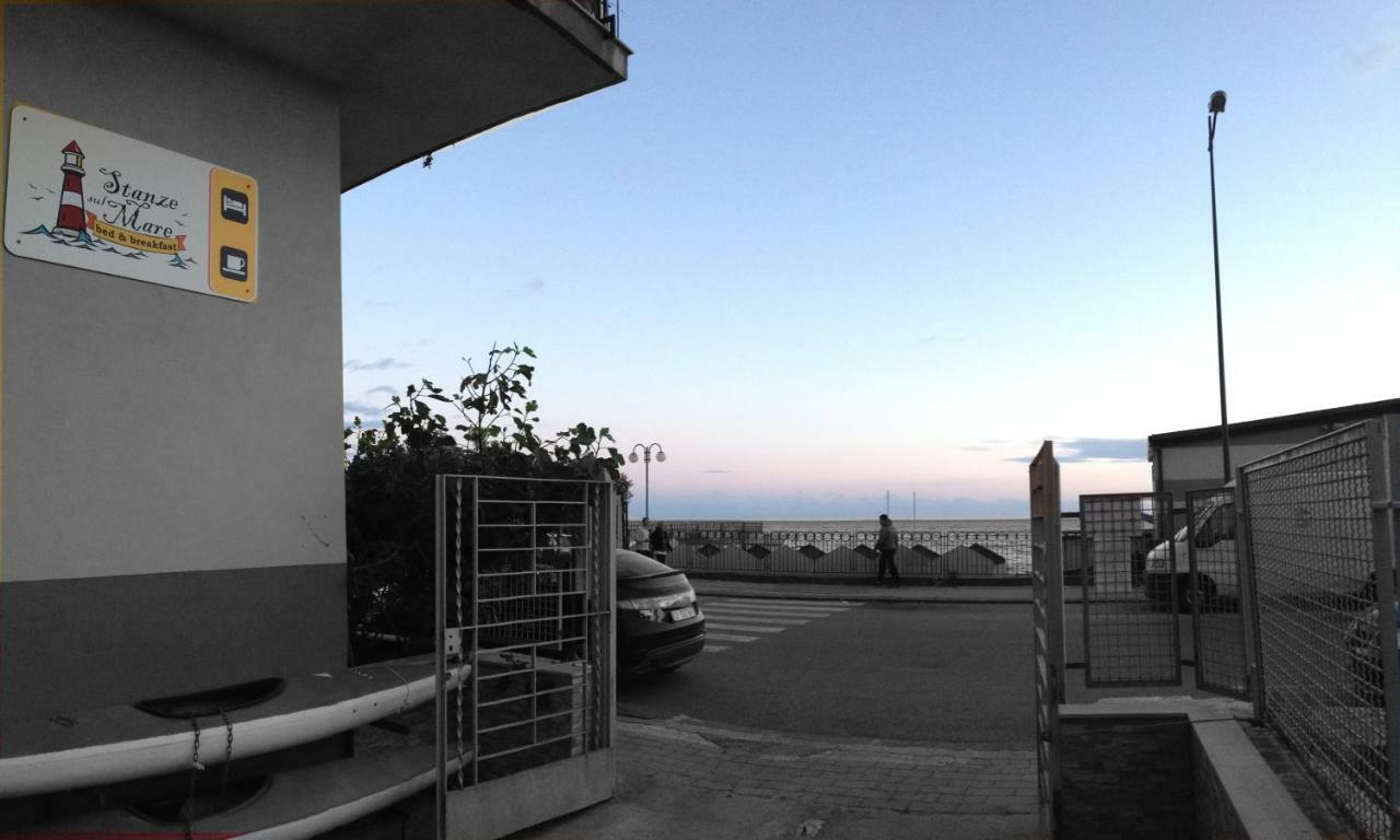 Stanze Sul Mare Bed & Breakfast Salerno Ngoại thất bức ảnh