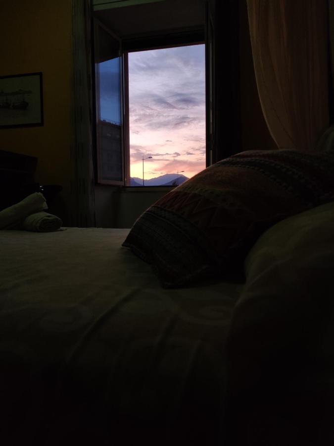 Stanze Sul Mare Bed & Breakfast Salerno Ngoại thất bức ảnh